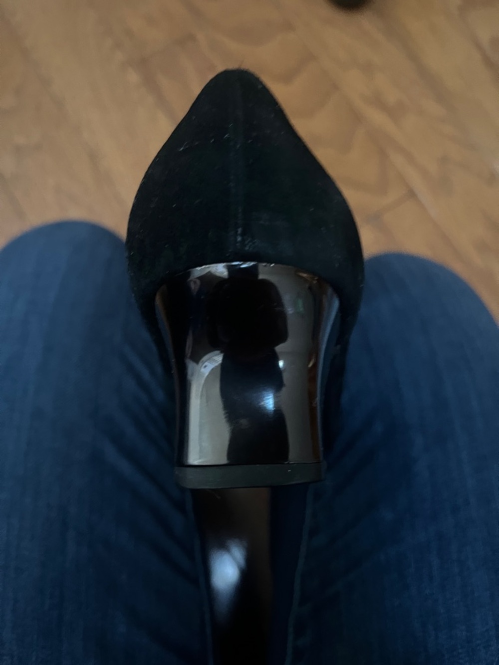 Salvatore Ferragamo Black Suede Women's Flats - Picture 11 of 11